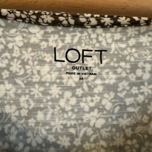 Loft floral blouse, size medium - Picture 3 of 7